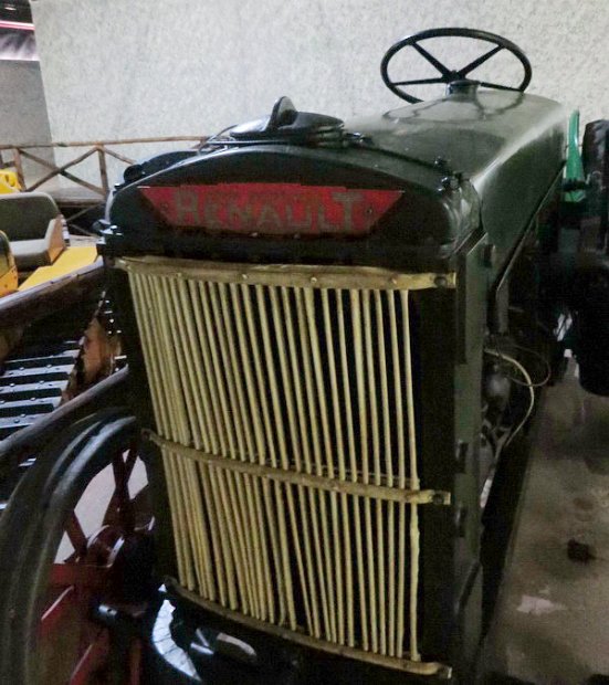 (08) mezzi agricoli d'epoca